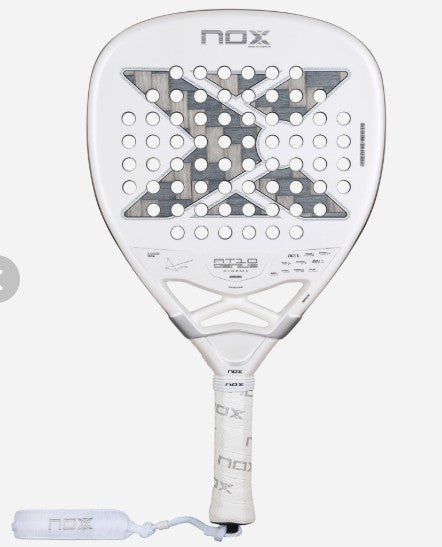🎾 NOX AT10 Genius 12K Attack 26 – Agustín Tapia Padel Racket