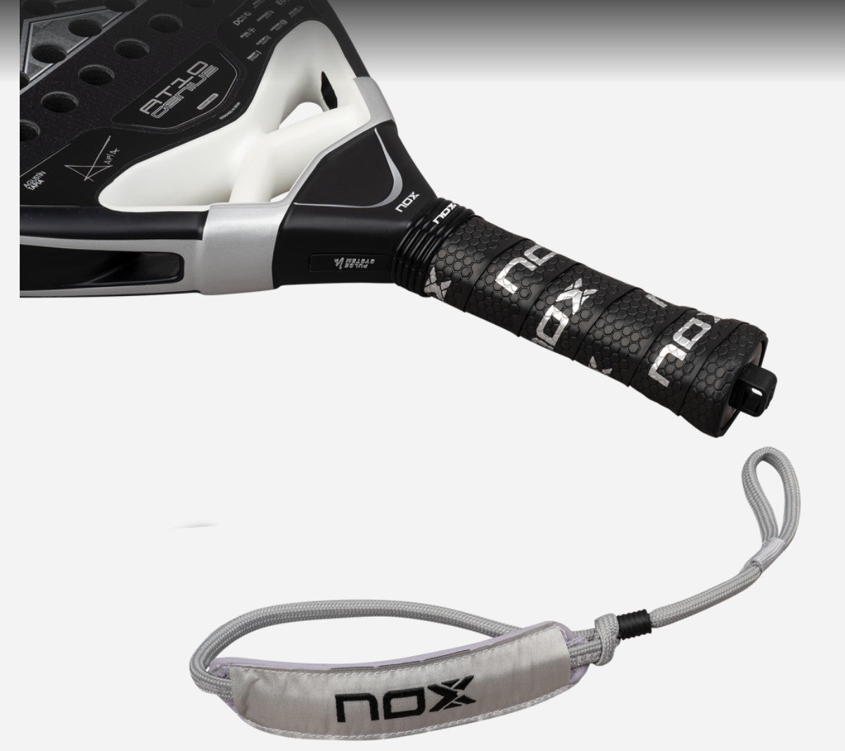 🎾 NOX AT10 Genius 18K Attack 26 – Agustín Tapia Padel Racket