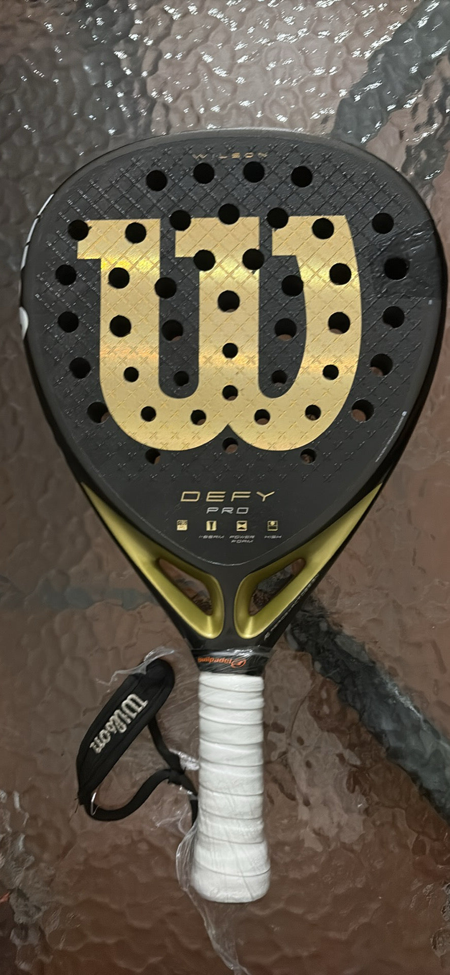 🎾 Preowned 2025 Wilson Defy Pro Padel Racket