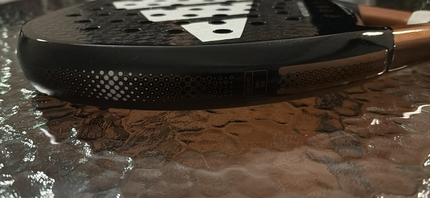 🎾 Preowned Adidas Metalbone Carbon Padel Racket